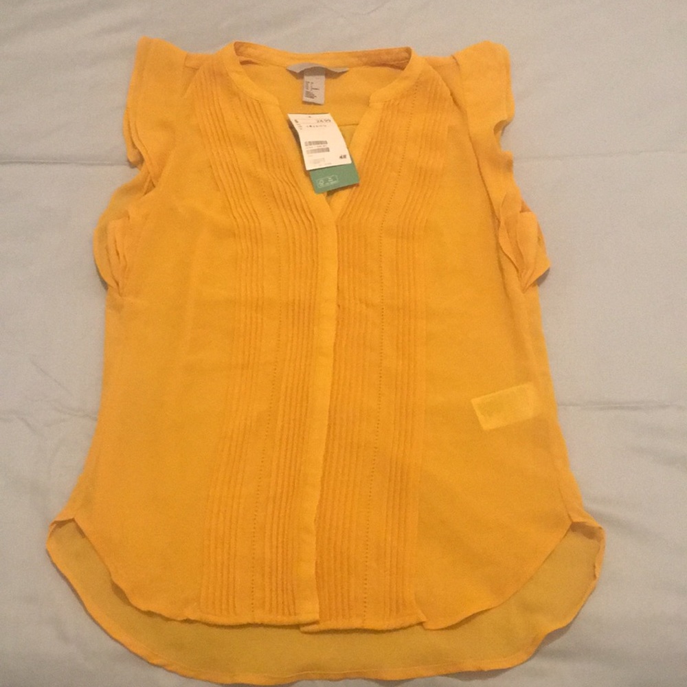 Never wore yellow blouse